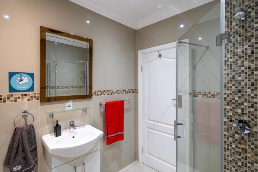 3 Bedroom Property for Sale in Fish Hoek Western Cape